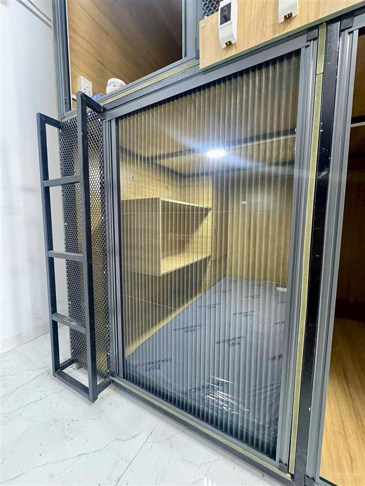 Cho thuê sleepbox mới 100% có ban công tại thủ đức gần đh sư phạm kỹ thuật, đh ngân hàng