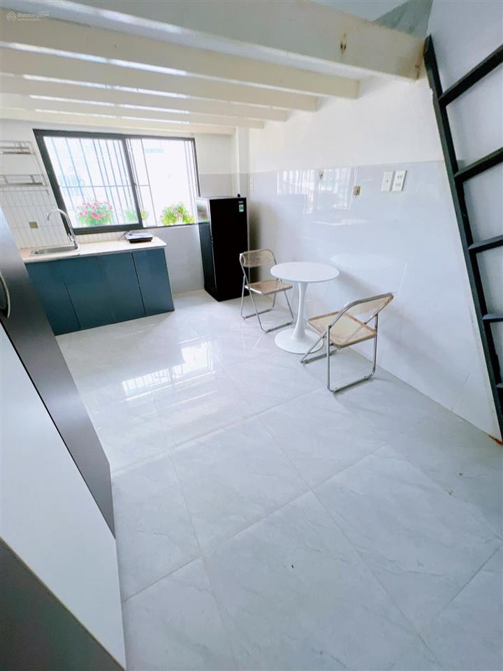 Cho thuê căn hộ duplex 30m2 phụ hợp 3  4 bạn  gần học viện cán bộ