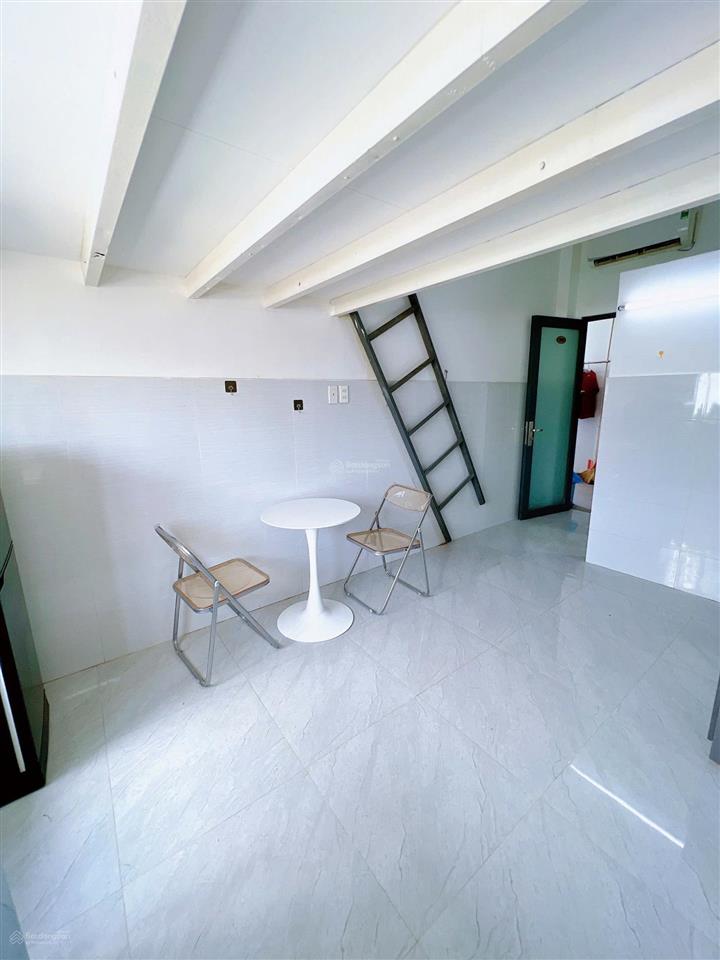 Cho thuê căn hộ duplex 30m2 phụ hợp 3  4 bạn  gần học viện cán bộ
