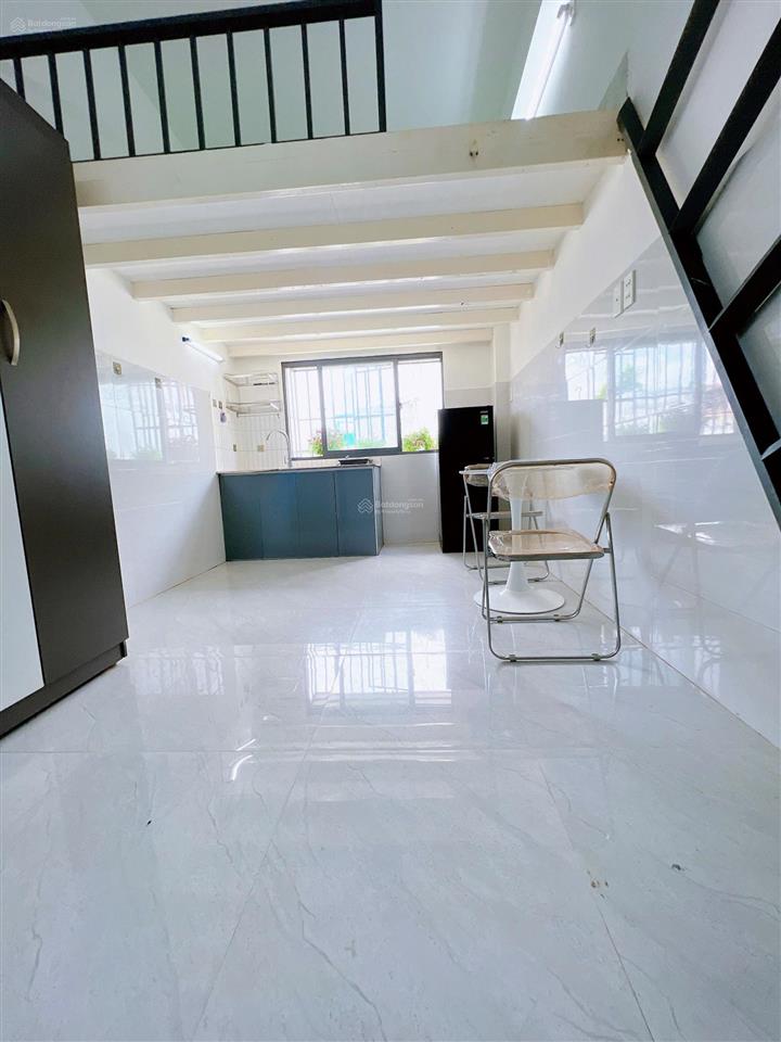 Cho thuê căn hộ duplex 30m2 phụ hợp 3  4 bạn  gần học viện cán bộ