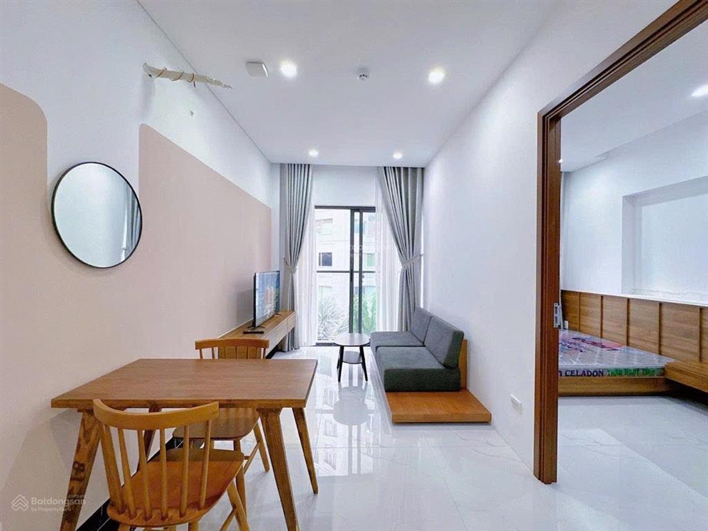 Cho thuê căn hộ 2 phòng ngủ gần ngã tư hàng xanh full nội thất, thang máy  bảo vệ 24/24