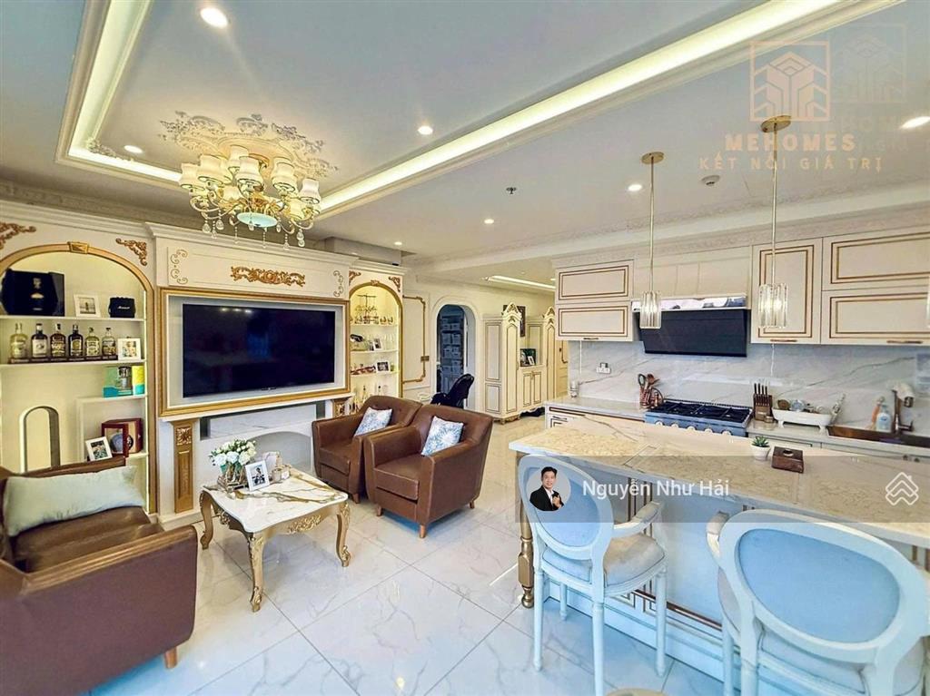 Không có căn t2 diamond centery căn góc 121m2 view rừng  giá 9.5 tỷ  0931 280 *** hải