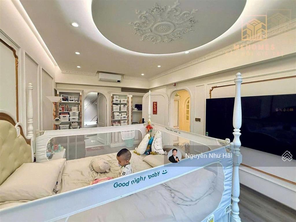 Không có căn t2 diamond centery căn góc 121m2 view rừng  giá 9.5 tỷ  0931 280 *** hải