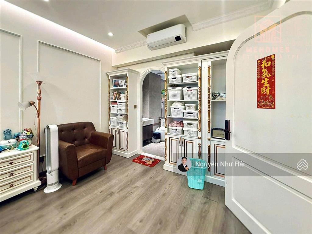 Không có căn t2 diamond centery căn góc 121m2 view rừng  giá 9.5 tỷ  0931 280 *** hải