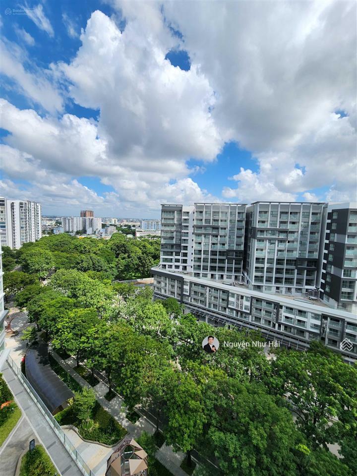 Celadon city  căn cuối 2 phòng ngủ 80m2  view cv  có 102  full nt  giá 5,5 tỷ bao hết