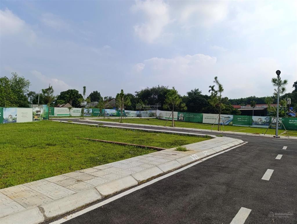 Bán đất gần khu công nghệ cao hòa lạc 100m², mặt tiền 6m, sổ đỏ sẵn, giá 2 tỷ