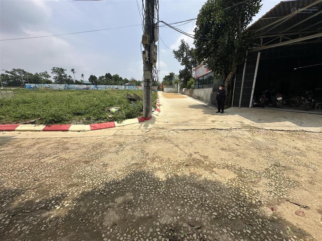 Chính chủ gửi bán lô đất tại lương sơn, hòa bình. diện tích 131m, giá hơn 1 tỷ, ngõ thông, ô tô