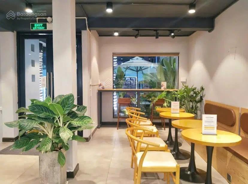 Bán nhà đào duy anh 255m²  góc 3 mặt tiền  thu 80tr/tháng  phú nhuận  giá 70 tỷ