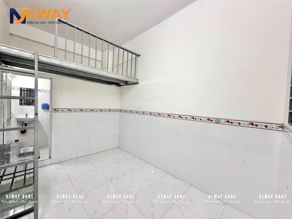 Hàng hiếm tại lê văn quới, 2,2 triệu, 18m2, phòng trọ cơ bản cho thuê