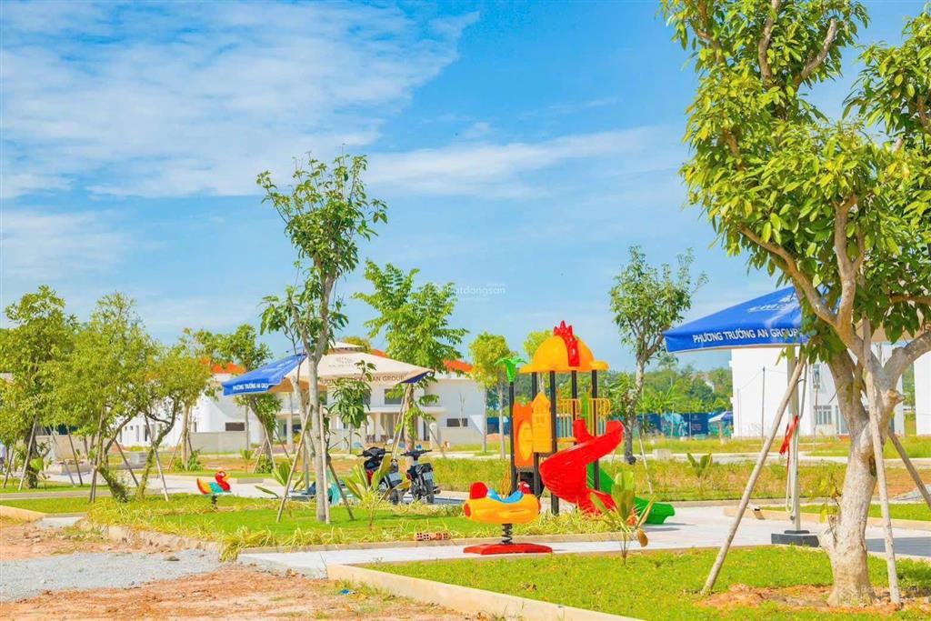 Cần ra lô đất 80m2, nằm ngay kcn vsip 4  5, mặt tiền đt741, sổ riêng từng nền