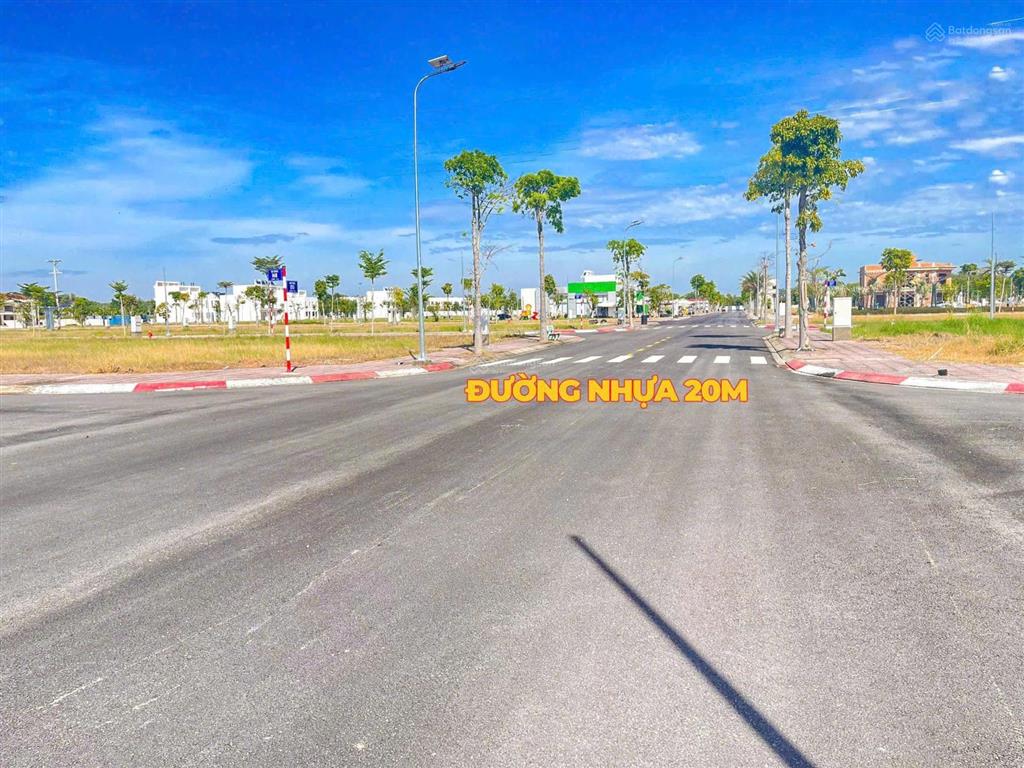 Cần ra lô đất 80m2, nằm ngay kcn vsip 4  5, mặt tiền đt741, sổ riêng từng nền