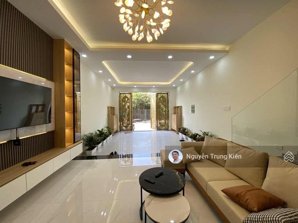 Chỉ nhỉnh 7 tỷ  nhà mặt phố 5 tầng, 55 m2, ngang gần 5m  cạnh phú mỹ hưng
