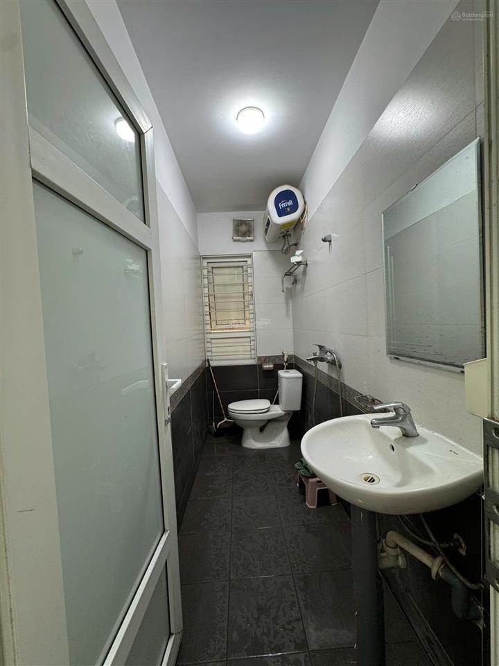 Cho thuê cc mini 1pn, 4,5 triệu, 36m2 tại số 4 ngõ 63/23, trần quốc vượng, cầu giấy