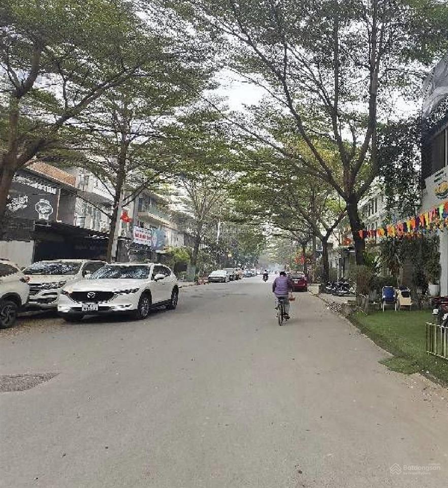 Bán nhanh nhà 5 tầng thang máy liền kề văn khê  vạn phúc, vỉa hè đá bóng, 83m² chỉ 22,4 tỷ