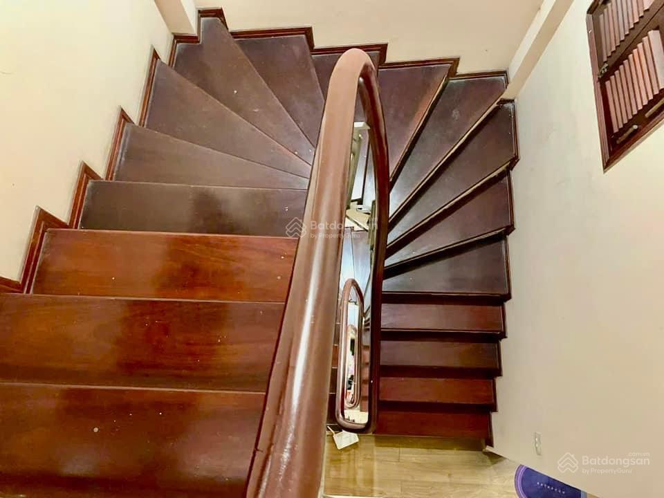 Mặt phố hoàng văn thái 74,5m 3 tầng mt 4m giá 31 tỷ