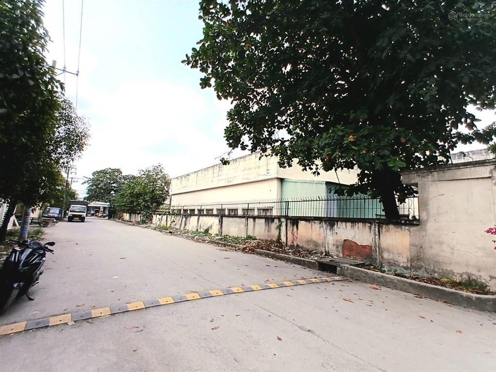 Bán nhà quốc lộ 1a 4.032m²  đất công nghiệp có nhà xưởng  lô góc  quận 12  giá 300 tỷ