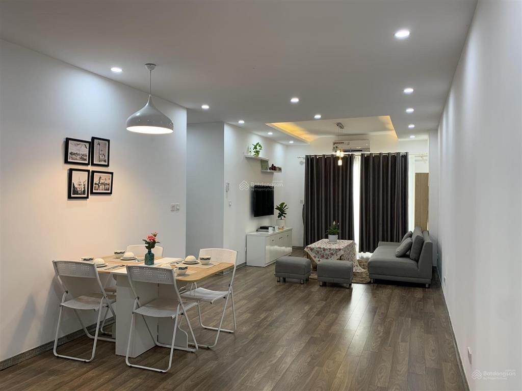 Cho thuê căn góc 3pn full nội thất tòa quang minh n02t3 ngoại giao đoàn,dt 102m2,view hồ