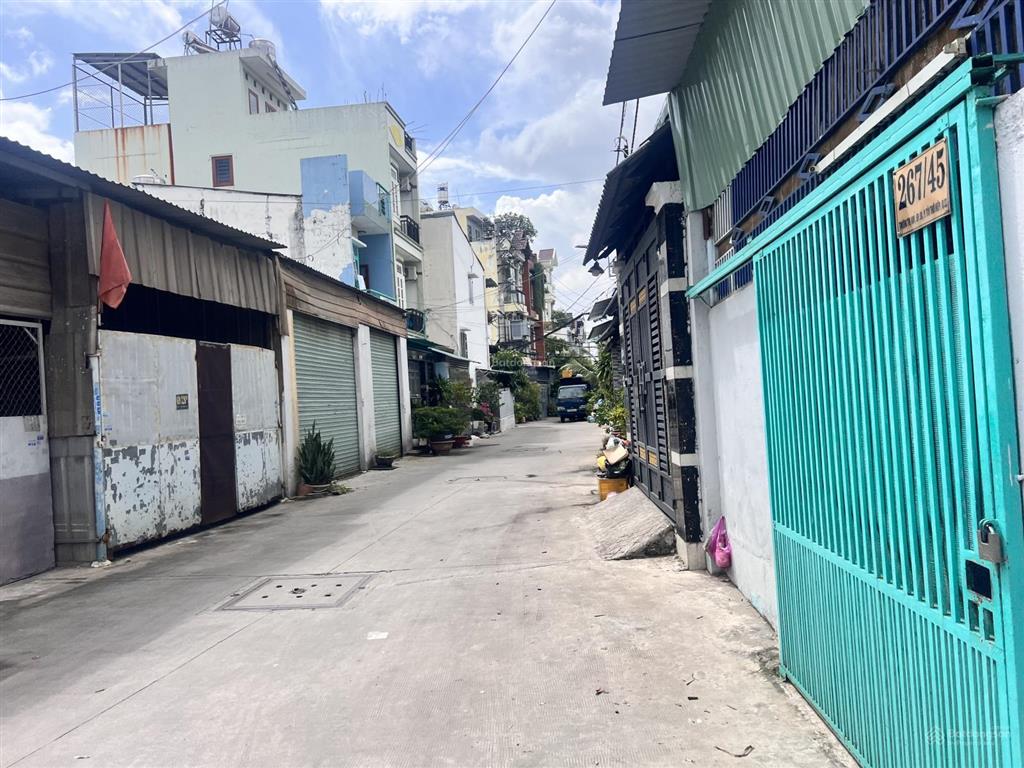 Nhà hẻm xe hơi  trương thị hoa q12  gần mega q12  5m x 12m  4 tầng  nhỉnh 5 tỷ tl