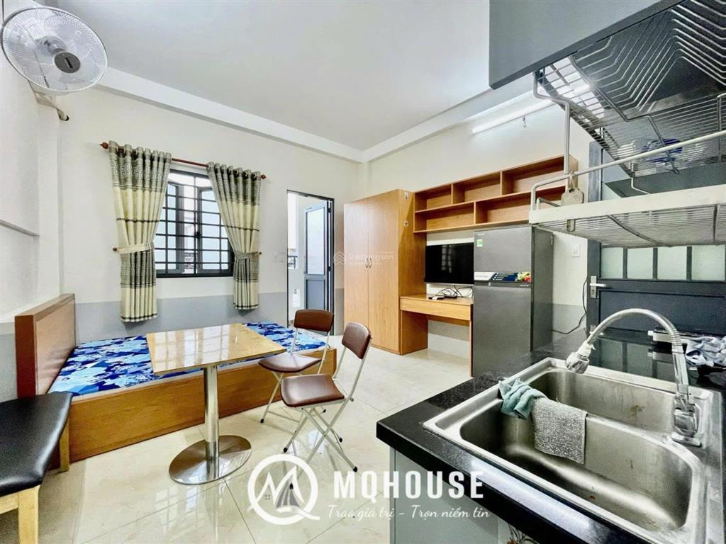 Cho thuê căn hộ dịch vụ cao cấp đầy đủ nt bảo vệ 24/7toà nhà có thang máy ngay đầm sen