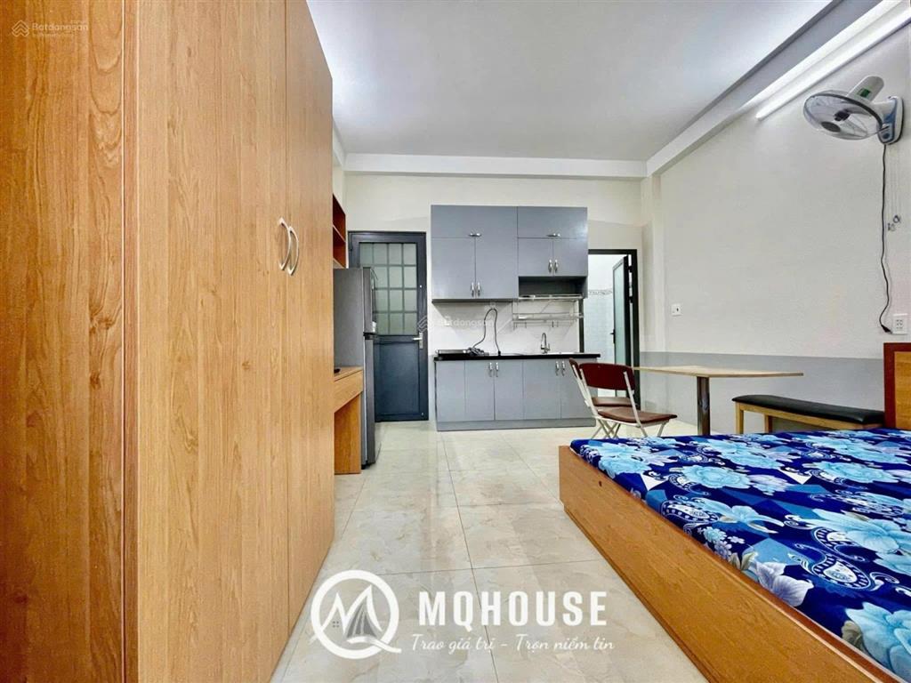 Cho thuê căn hộ dịch vụ cao cấp đầy đủ nt bảo vệ 24/7toà nhà có thang máy ngay đầm sen