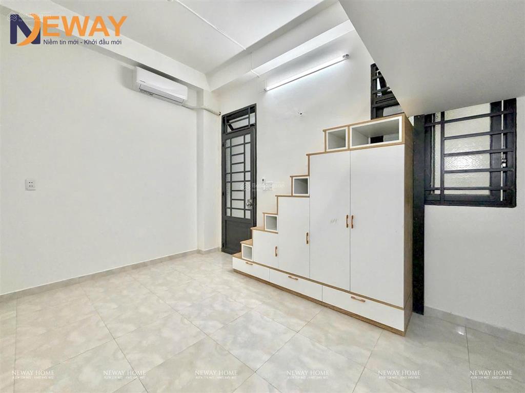 Cho thuê phòng trọ rộng 30m² sẵn nội thất, giá tốt nằm ngay đường lớn hoàng hoa thám