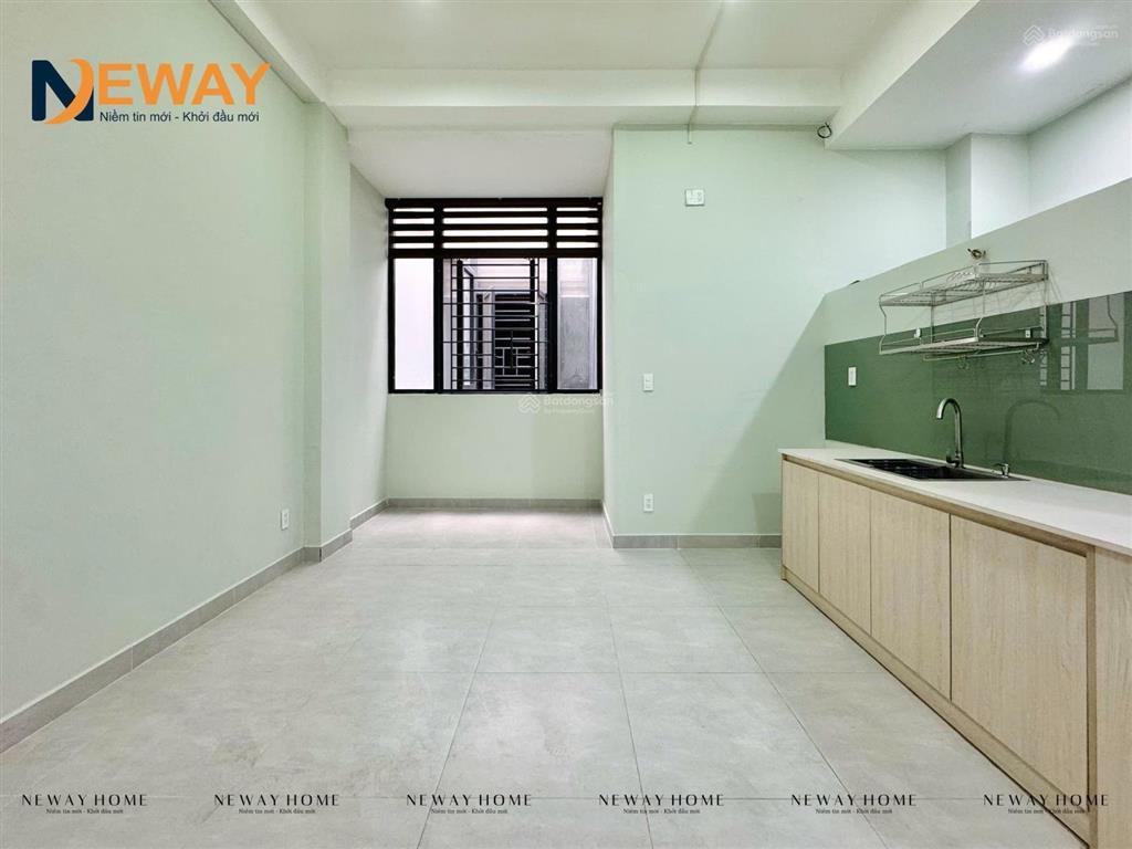 Cho thuê phòng trọ rộng 30m2 ngay etown cộng hòa, full nt, thang máy, giờ giấc tự do