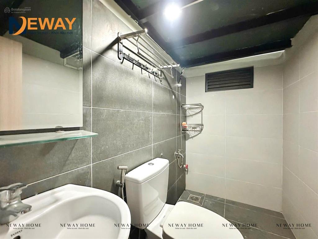 Cho thuê phòng trọ rộng 30m2 ngay etown cộng hòa, full nt, thang máy, giờ giấc tự do