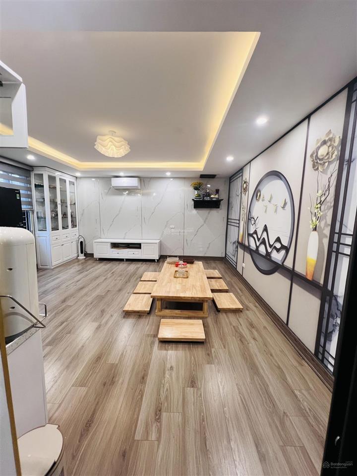 Cho thuê nr 150m2, 10 triệu vnd/tháng, 2pn, 2wc có sân vườn tại 2b ngõ 42 an dương vương, hà nội