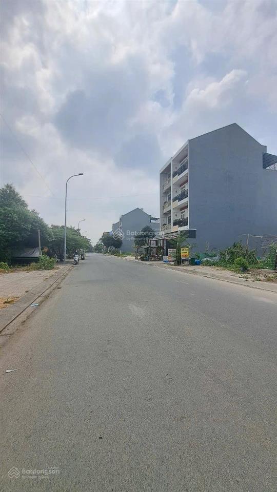 Bán đất đường số 7, linh xuân  kdc êm đềm  80m2  giá 6.6 tỷ