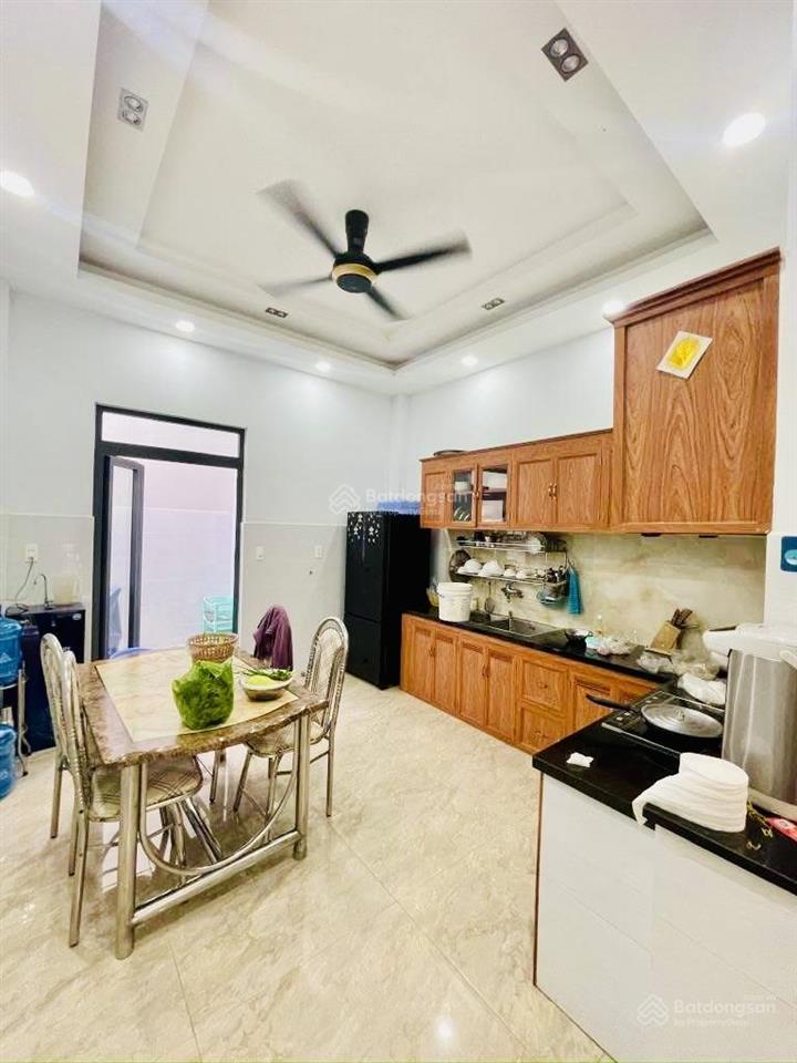 Gấp định cư giảm 500 triệu  bán nhanh 4 tầng  4m3x18m  hẻm xe hơi  phạm văn bạch