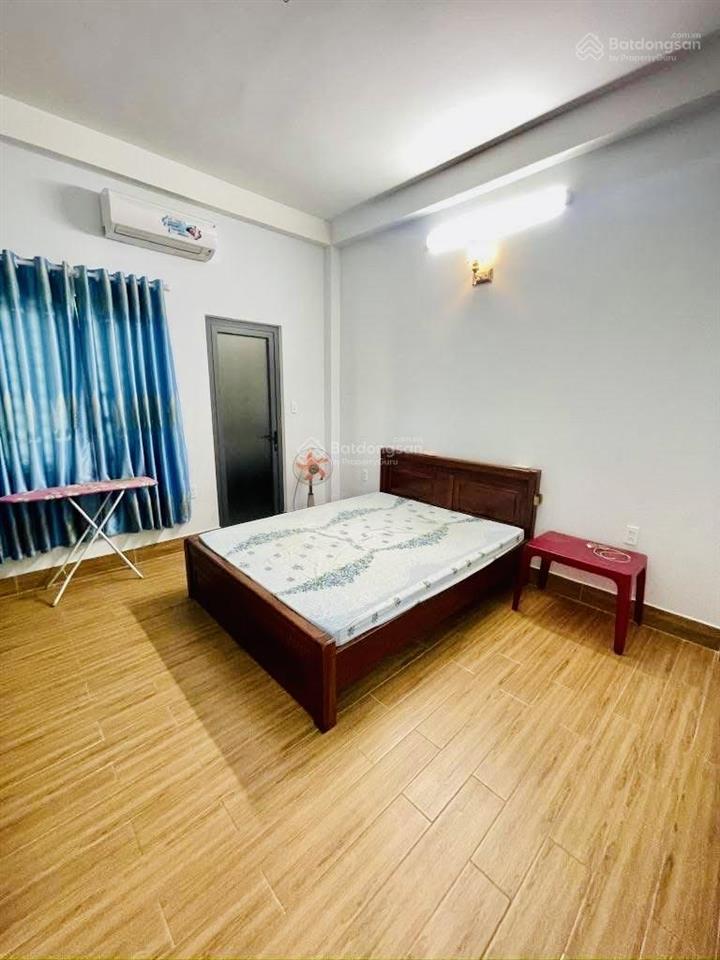 Gấp định cư giảm 500 triệu  bán nhanh 4 tầng  4m3x18m  hẻm xe hơi  phạm văn bạch