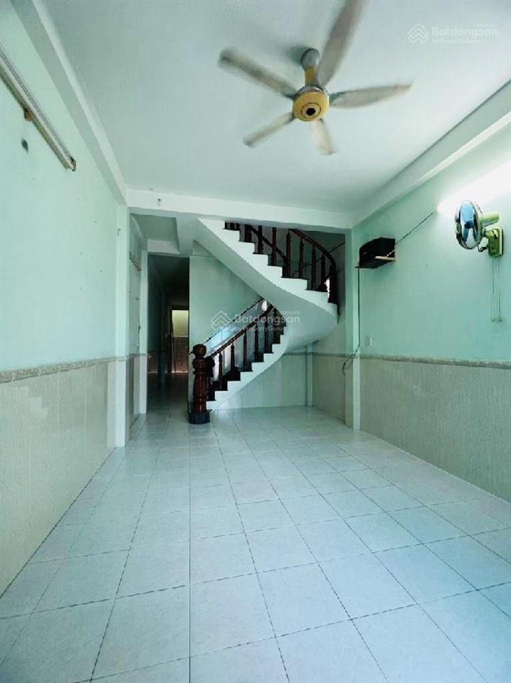 Nhà 2 tầng 88m2 nở hậu 4,3m giá 6,25tỷ  tỉnh lộ 10  giáp khu tên lửa  sổ hồng riêng  hẻm xe hơi