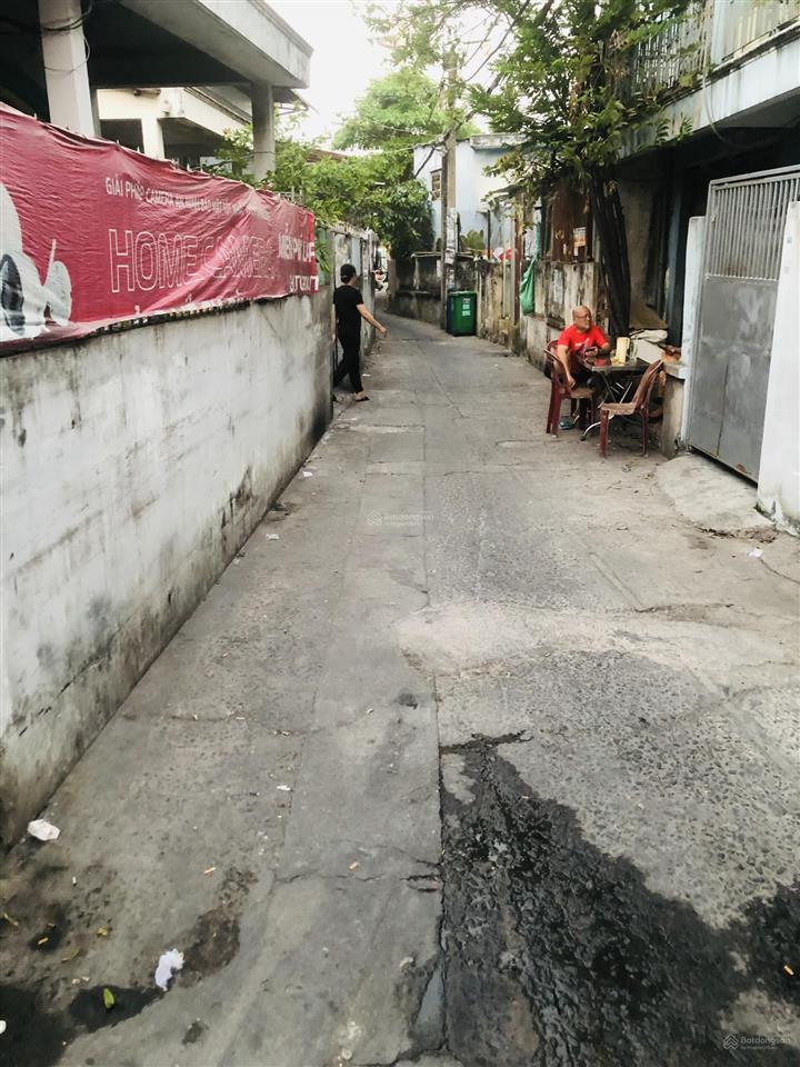 Nhà 2 tầng 88m2 nở hậu 4,3m giá 6,25tỷ  tỉnh lộ 10  giáp khu tên lửa  sổ hồng riêng  hẻm xe hơi