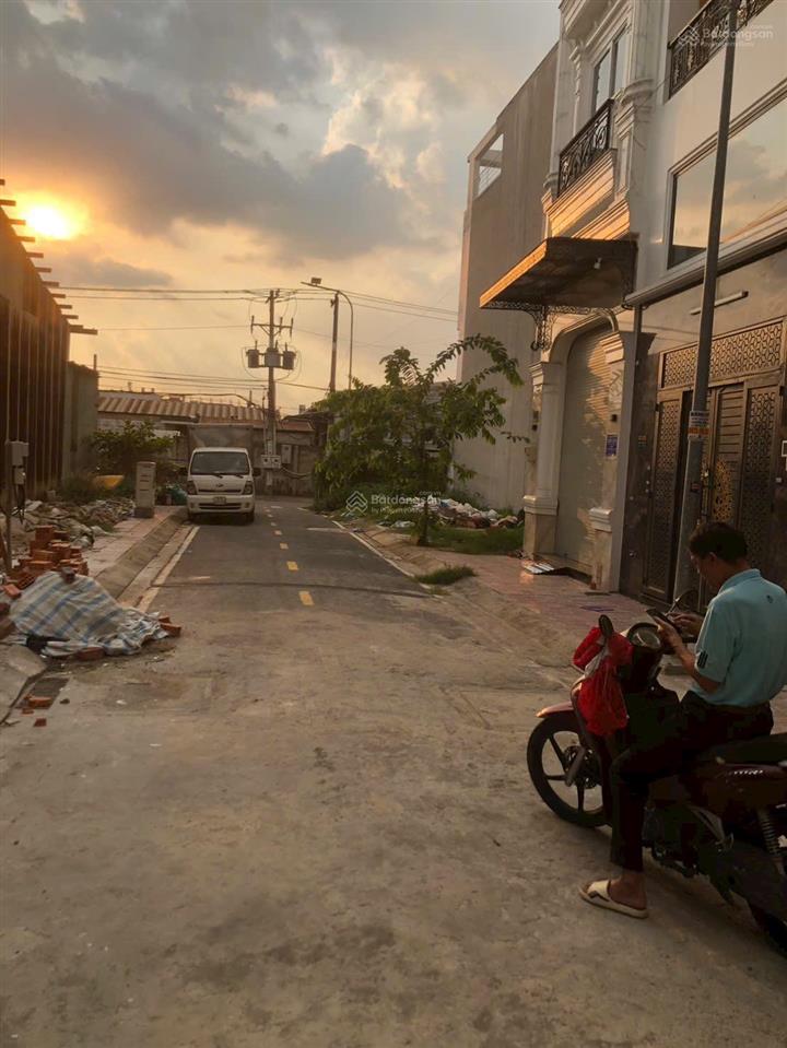 Bán nhà mới 4tầng 64m2 tỉnh lộ 10 giáp khu tên lửa bình tân giá 7tỷ  hẻm nhựa xe tải 8m  shr