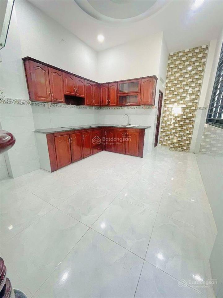 Nhà bình tân 70,8m2 giảm còn 5.95tỷ  hẻm xe hơi giáp khu tên lửa  5pn 5wc shr chính chủ hoàn công