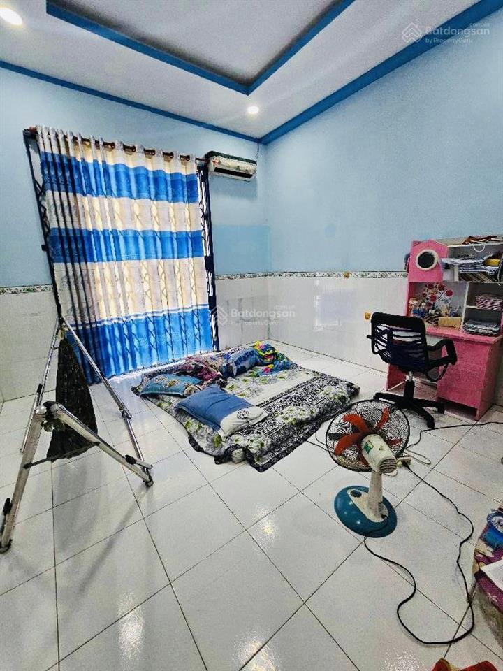 Gần aeon mall bình tân 3tầng 4pn 3wc, hẻm nhựa 8m xe hơi né nhau, tỉnh lộ 10 giáp khu tên lửa.