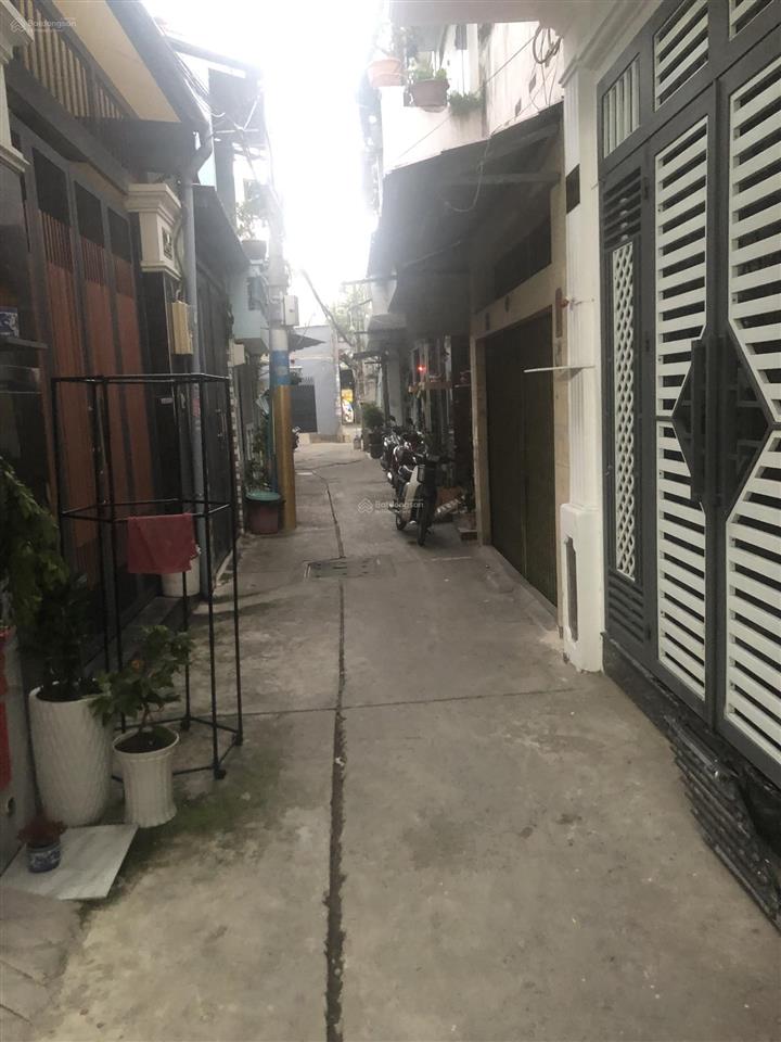 124m2 ngay tỉnh lộ 10 giáp khu tên lửa bình tân, chủ đi định cư nên bán gấp, shr hoàn công