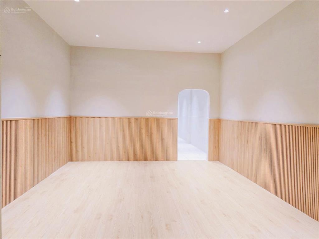 Nhà 80m2 giảm 330triệu cách 50m ra mặt tiền hương lộ 2 chỉ 4.35tỷ, giáp mã lò với ql1a shr không qh