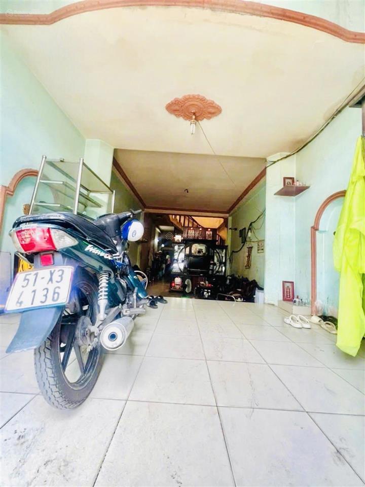76m2 hxh đường nhựa 10m 2tầng btct 4pn 3wc, giáp lê văn quới ngã tư bốn xã, shr vuông hoàn công đủ