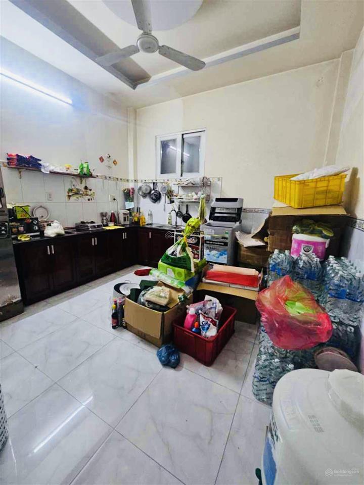 Bán nhà đường tỉnh lộ 10, phường tân tạo, quận bình tân, cách tên lửa 5 phút, hẻm xe tải 6m thông.