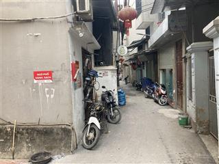 Bán đất tại làng phú đô, 2 mặt ngõ thoáng rộng, 42.5m2, 7 tỷ, cách đường oto 50m, chính chủ.