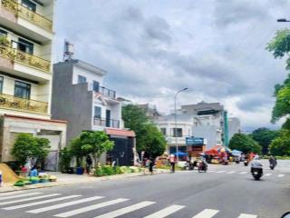 Bán đất tặng căn nhà cấp 4, 90m2,khu êm đềm , đường rộng 8m, cây xanh, vỉa hè, công viên, nhỉnh 6tỷ