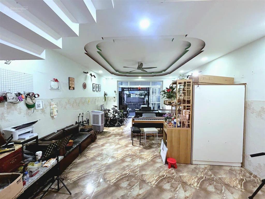 Nhà 3tầng ,mt đường số, cách đặng văn bi chỉ vài bước chân , 70m2 ,ngang bề thế 5m , 4pn ,nhỉnh 7tỷ