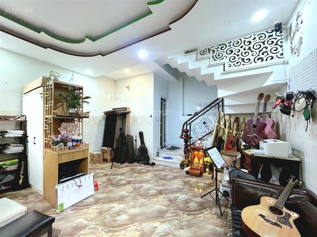 Nhà 3tầng ,mt đường số, cách đặng văn bi chỉ vài bước chân , 70m2 ,ngang bề thế 5m , 4pn ,nhỉnh 7tỷ