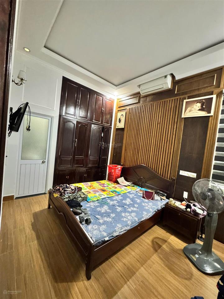 Nhà mặt tiền đường hàn thuyên , khu vực nội thành hàng hiếm phù hợp kinh doanh và làm homestay