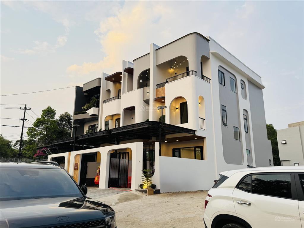 Homestay 3 tầng 5 phòng đầy đủ nội thất cạnh khu du lịch làng hương huế