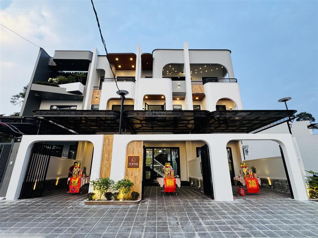 Homestay 3 tầng 5 phòng đầy đủ nội thất cạnh khu du lịch làng hương huế