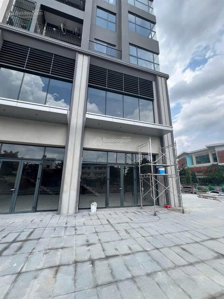 Cho thuê shophouse victoria q2  mặt tiền trương văn bang  góc 2 mt  65tr