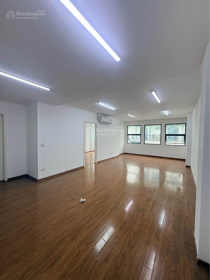 Cho thuê sàn văn phòng 70m2 tầng 8 tại lê đức thọ, từ liêm. giá 12tr.  0984 828 ***