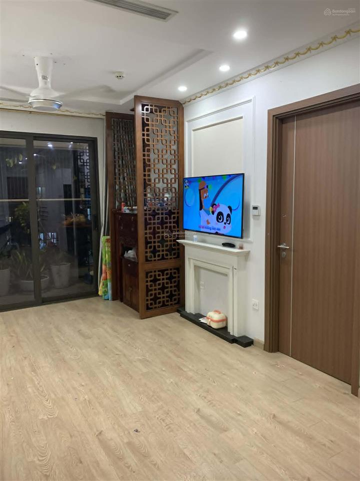 Chính chủ cần bán gấp căn hộ 2pn full nội thất  77.4m2 giá 7.9tỷ tại chung cư florence mỹ đình